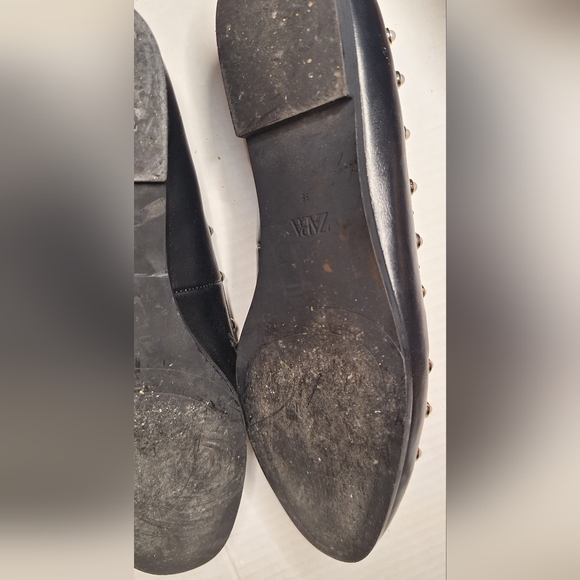 ZARA Black Leather Pearl-Trim Loafers with Gold Bit - Picture 3 of 3